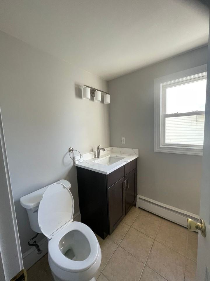 65 Eastern Ave - Photo 2 of 6