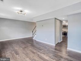 featured image of 330 Brock Sq