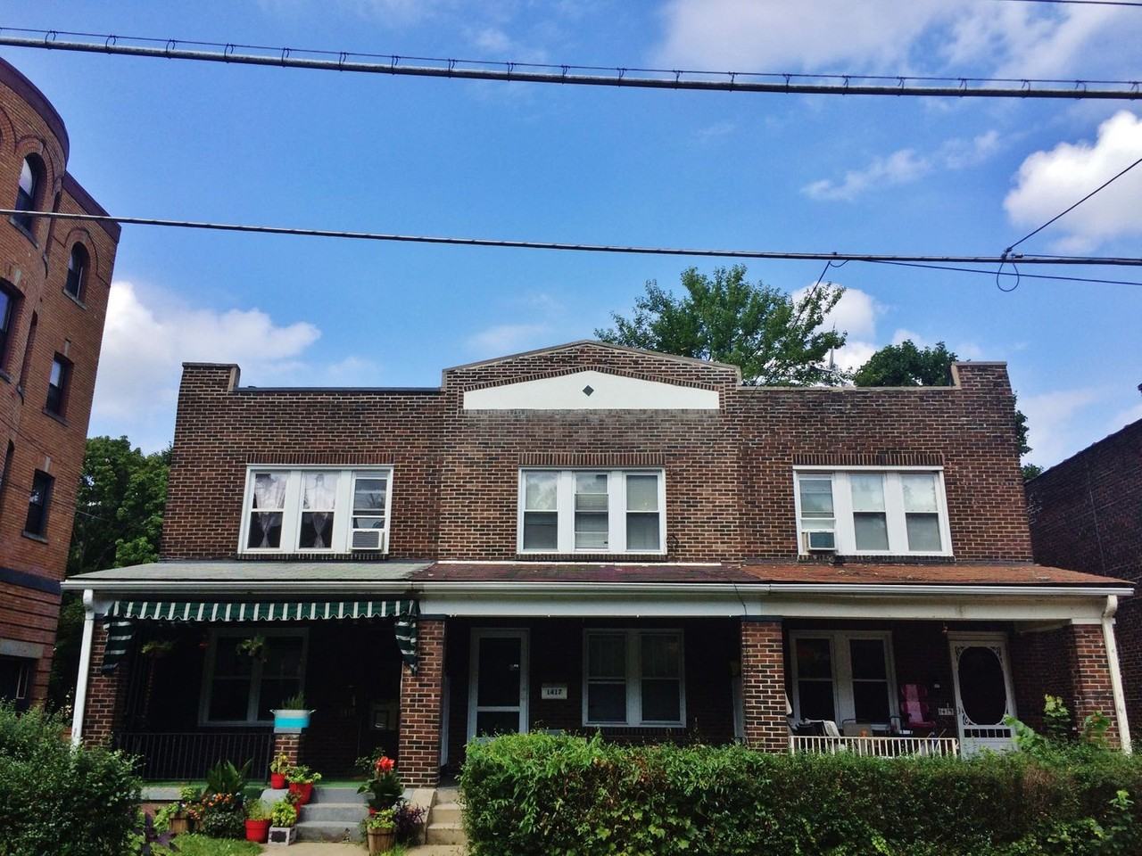 1419 N Saint Clair St - Photo 2 of 14