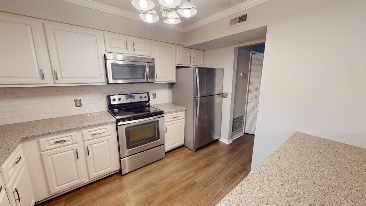 3280 Heathstead Pl - Photo 2 of 18