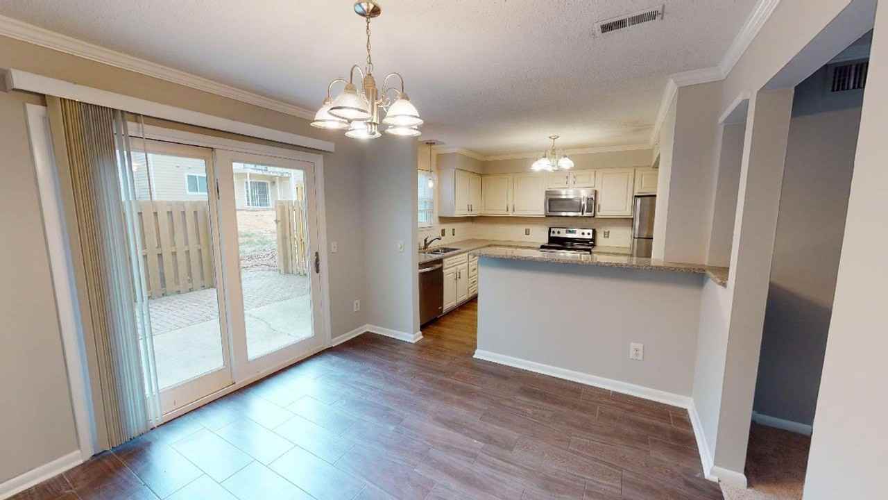 3280 Heathstead Pl - Photo 3 of 18