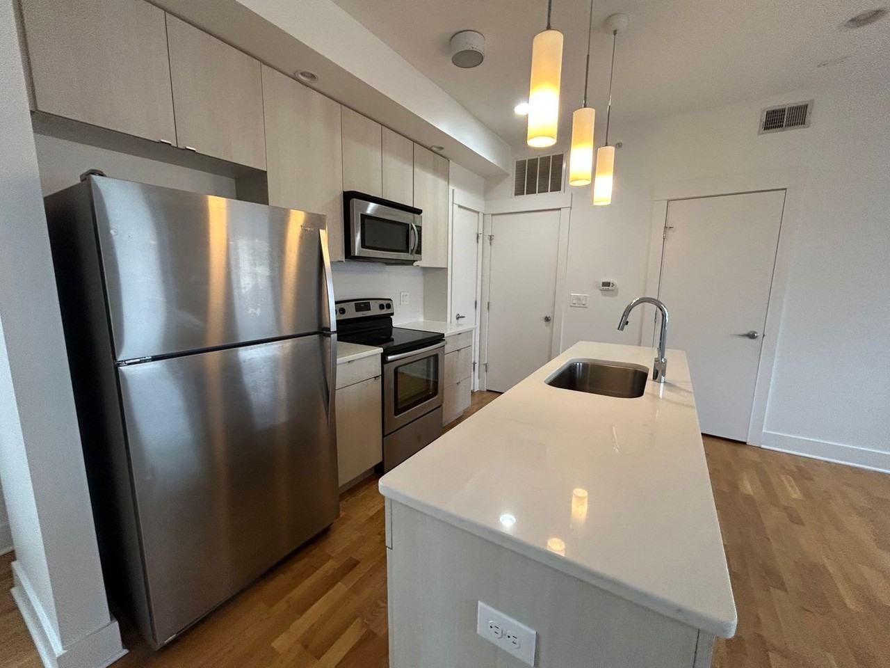 1120-1122 Broadway - Photo 4 of 18