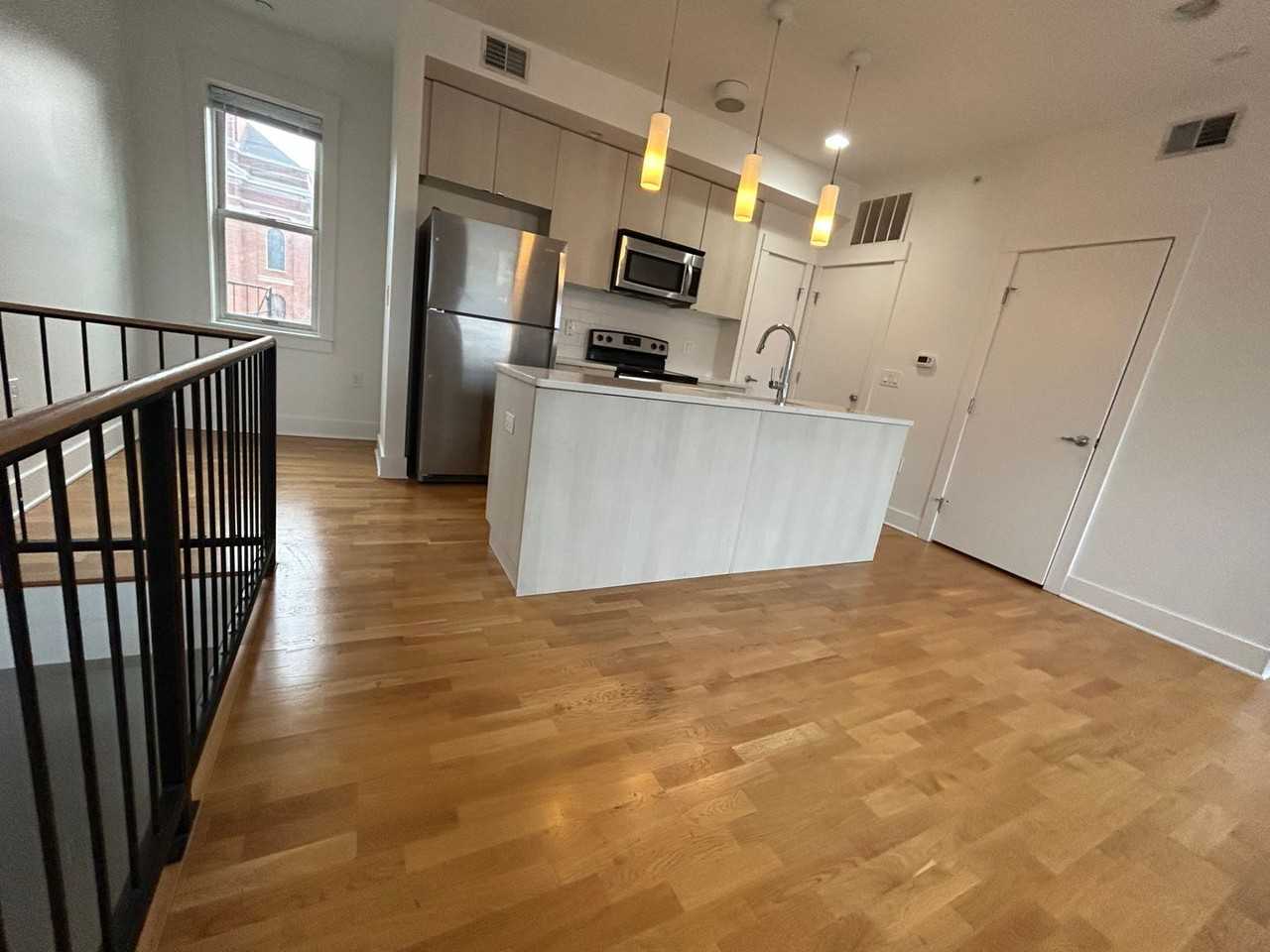 1120-1122 Broadway - Photo 5 of 18