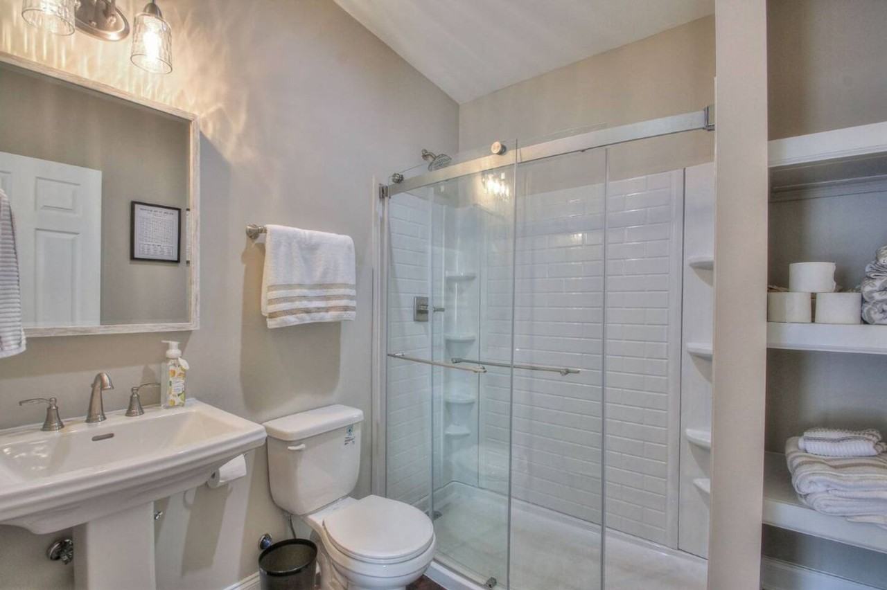 6018 Benders Ferry Rd #A - Photo 5 of 6