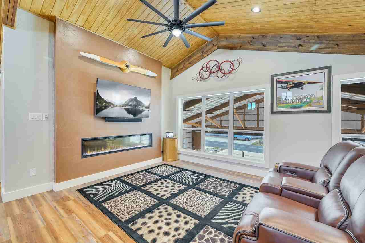 149 Mooney Cir - Photo 3 of 18