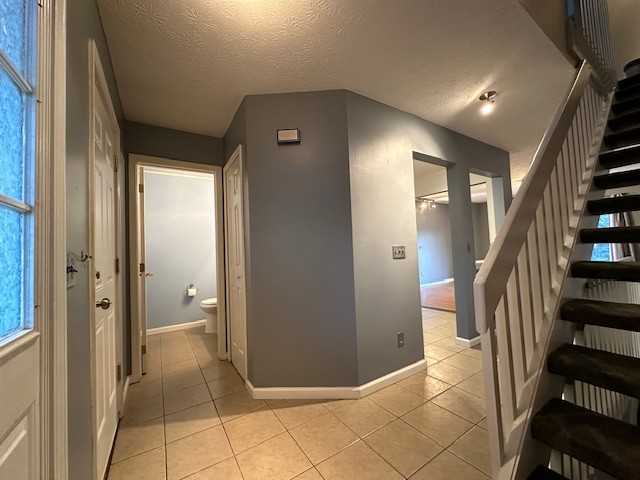 835 Overlook Ridge Dr #B - Photo 3 of 20