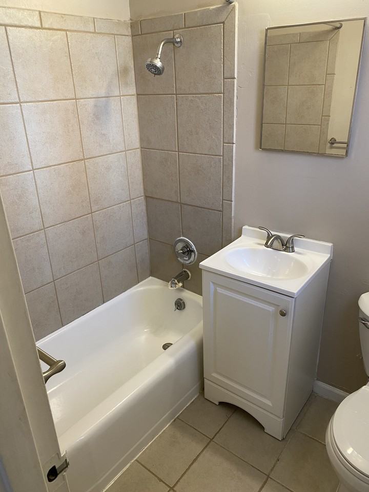 4822 Paseo Blvd - Photo 7 of 50