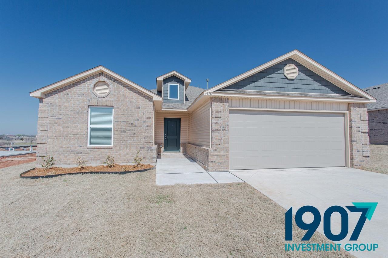 1410 Lexi Dr #1 - Photo 2 of 26