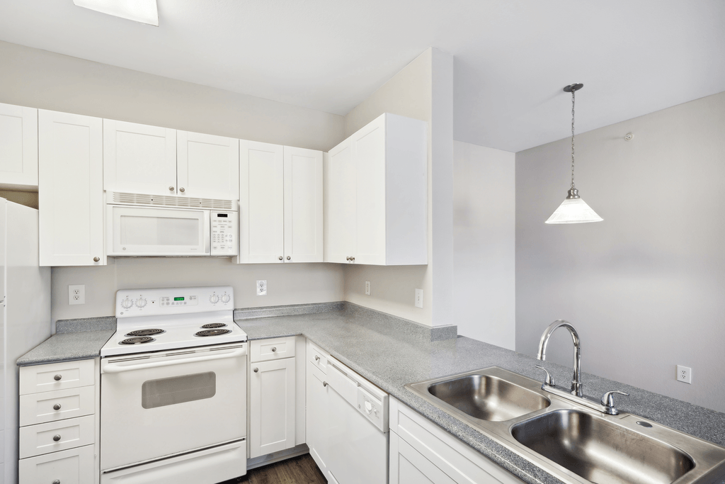 Providence Place Apartment Homes - Photo 4 of 27