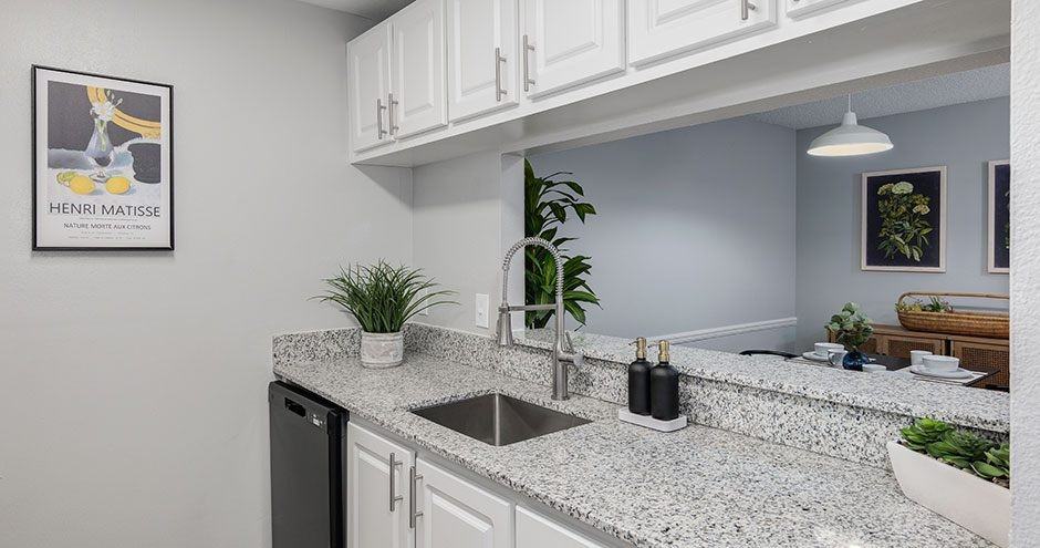 Victoria at Orange Park - Photo 7 of 66