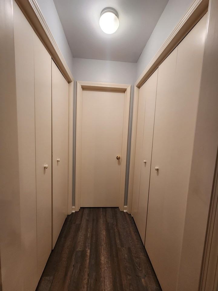 919 919 Nottingham DriveApt B #2 - Photo 6 of 8