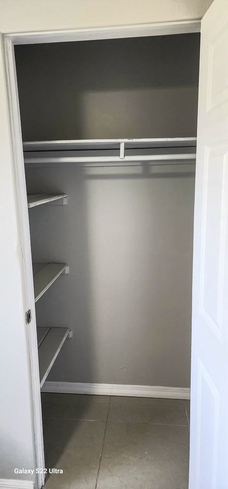 Hertha Ave - Photo 7 of 9