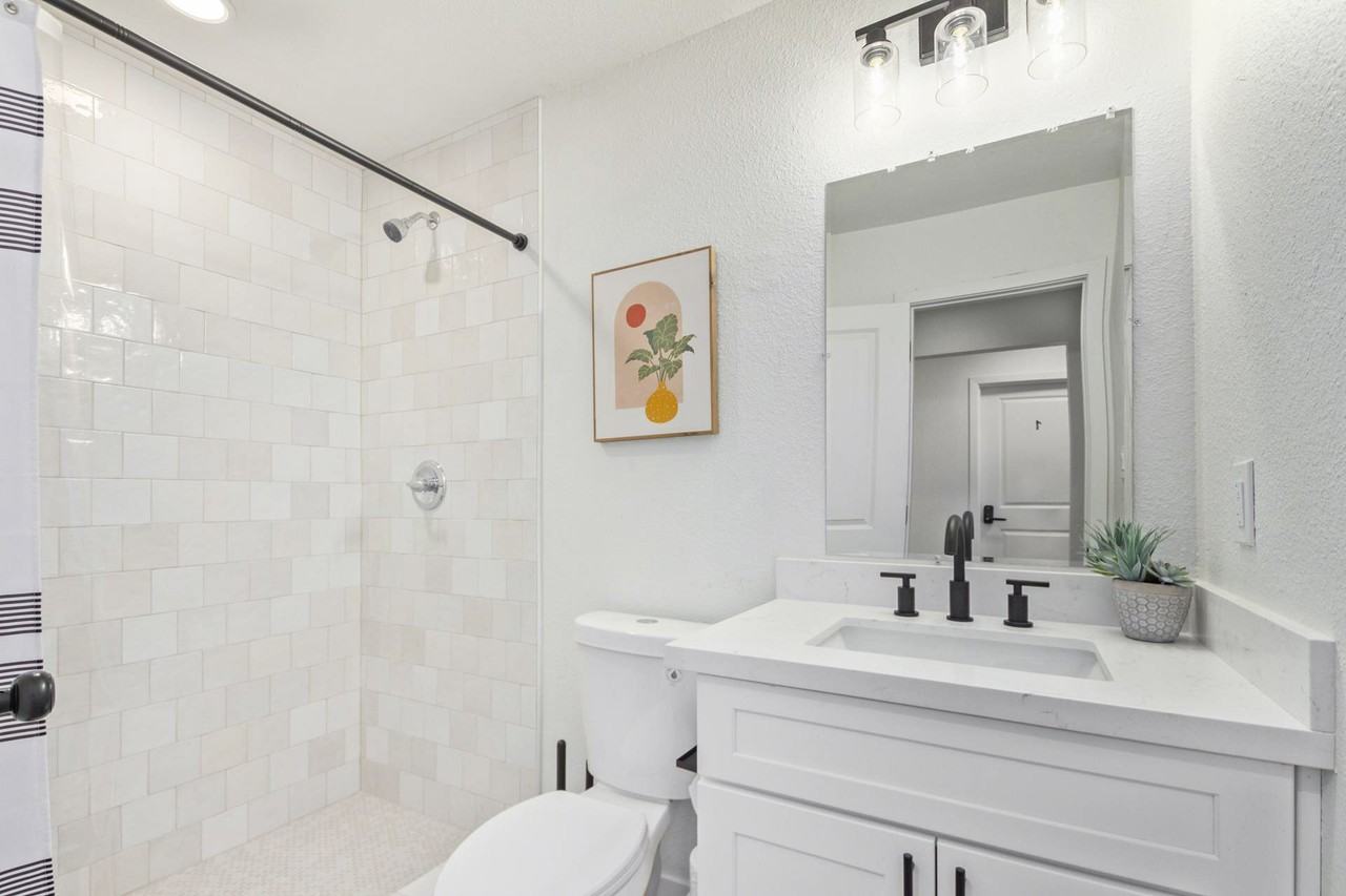 West Montecito Avenue - Photo 3 of 7