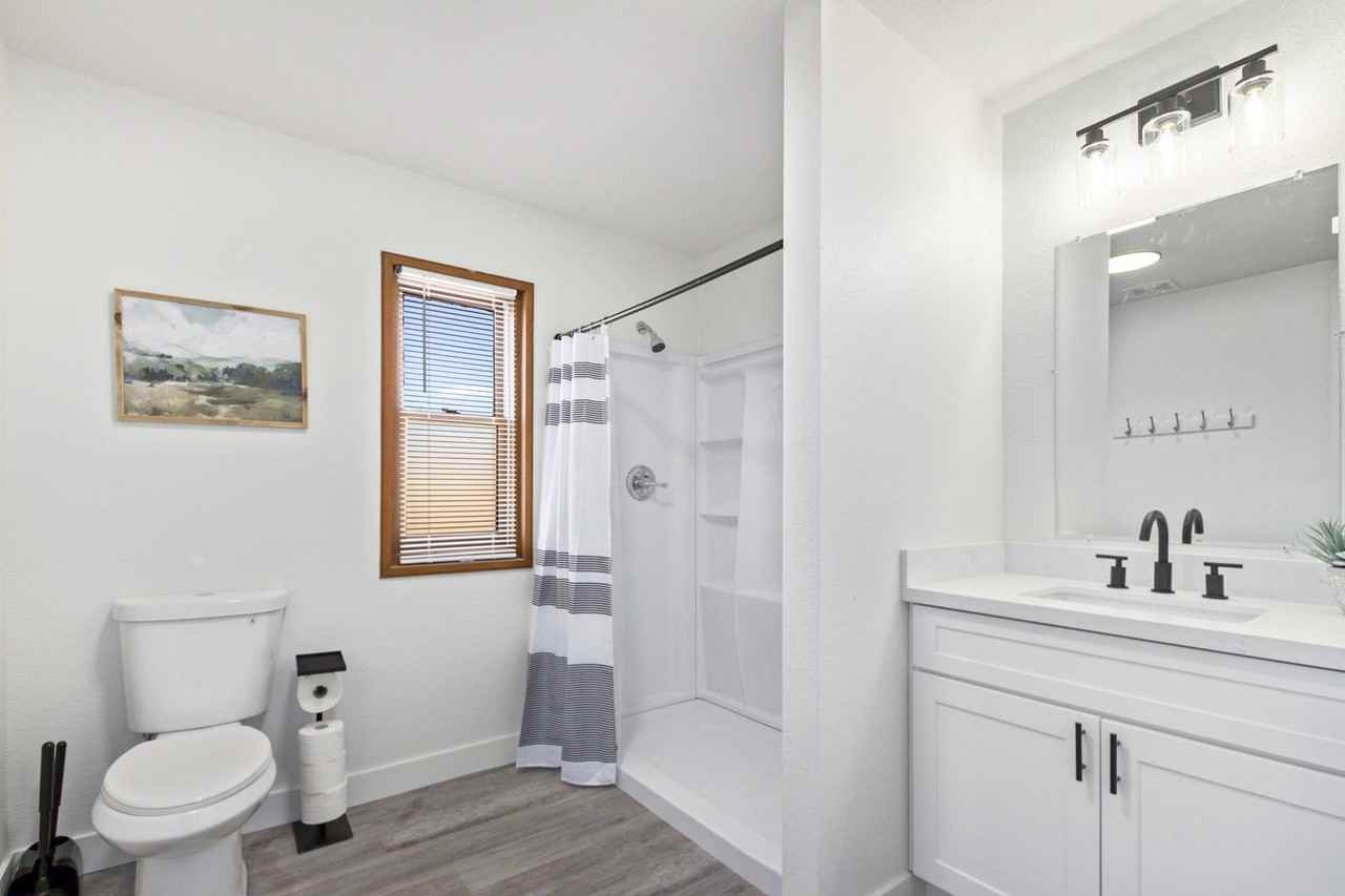 West Montecito Avenue - Photo 4 of 7