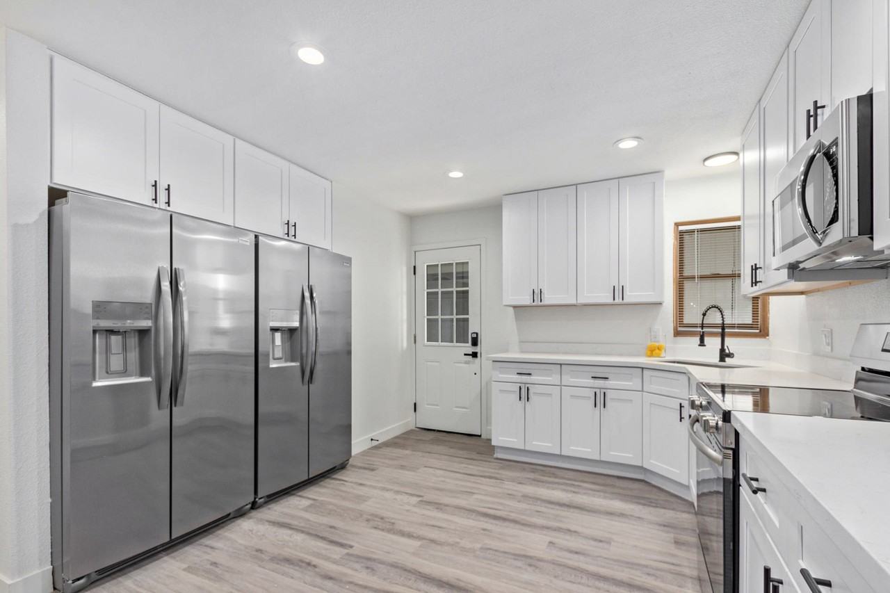 West Montecito Avenue - Photo 6 of 7