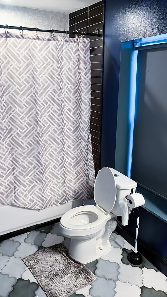 Law St - Photo 2 of 16