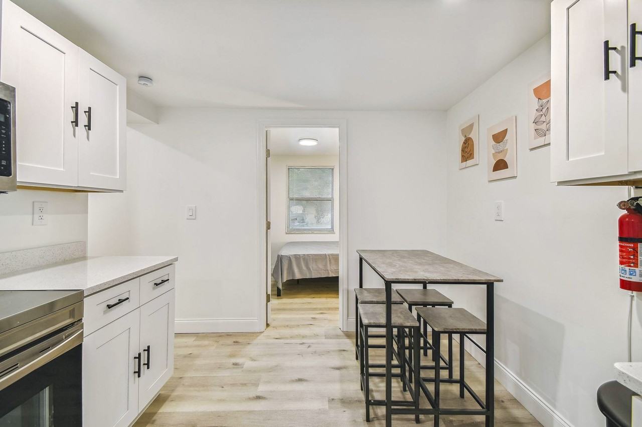 Xenia St N - Photo 3 of 18