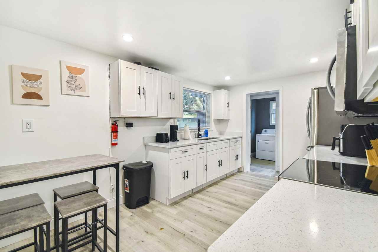 Xenia St N - Photo 7 of 18