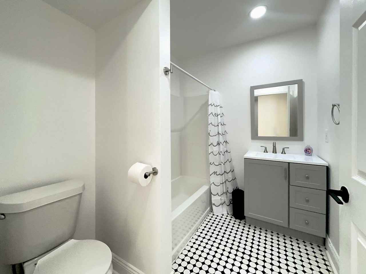 Eagle St - Photo 4 of 14