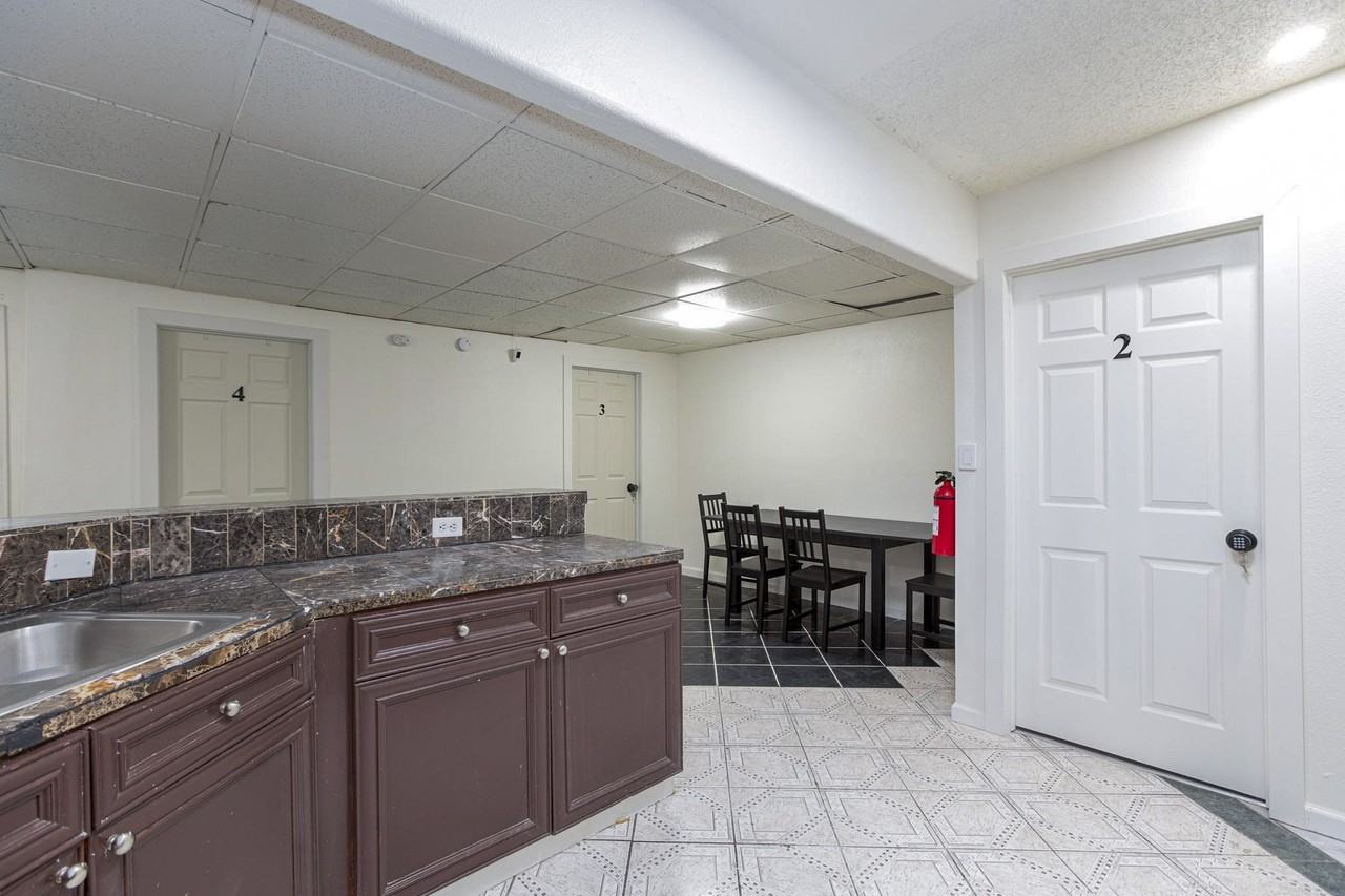 Ferndale St - Photo 5 of 11