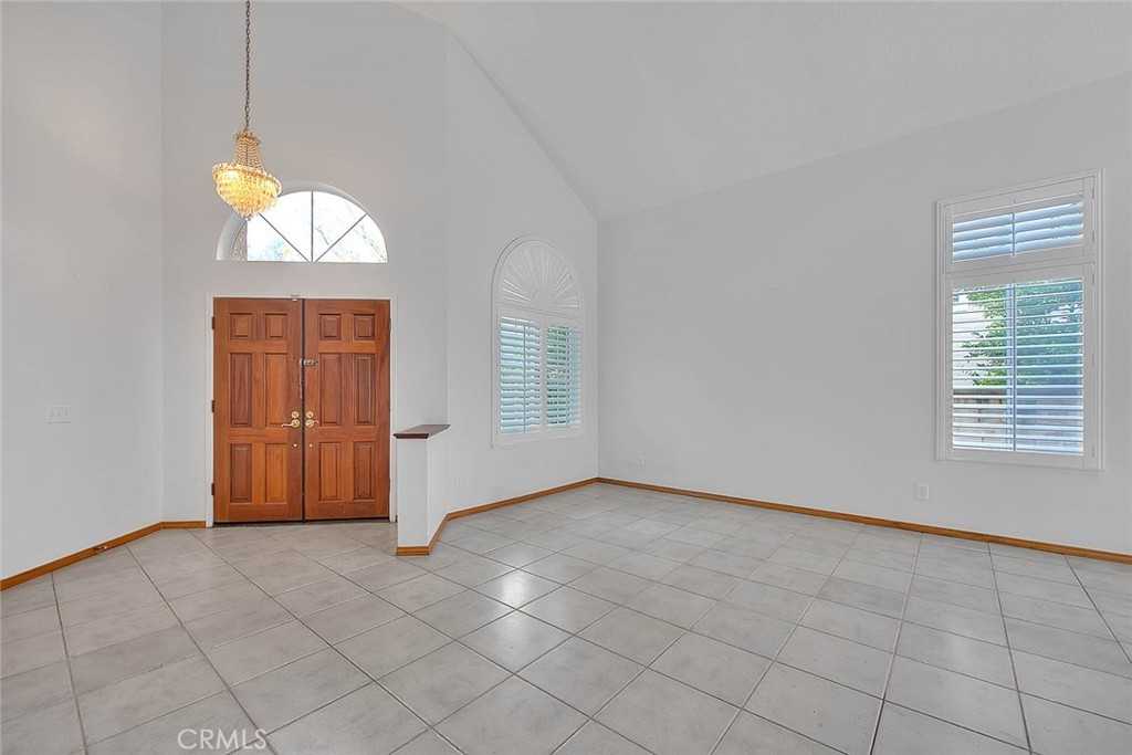 2052 Deer Haven Dr - Photo 2 of 50