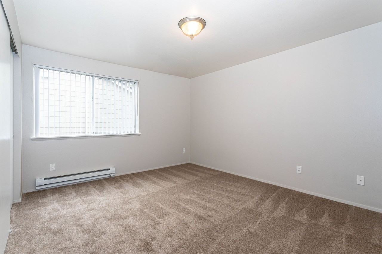 The Gardens Apartments - Photo 7 of 12