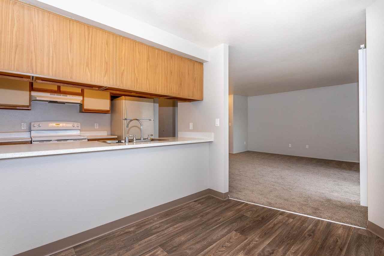 The Gardens Apartments - Photo 5 of 12