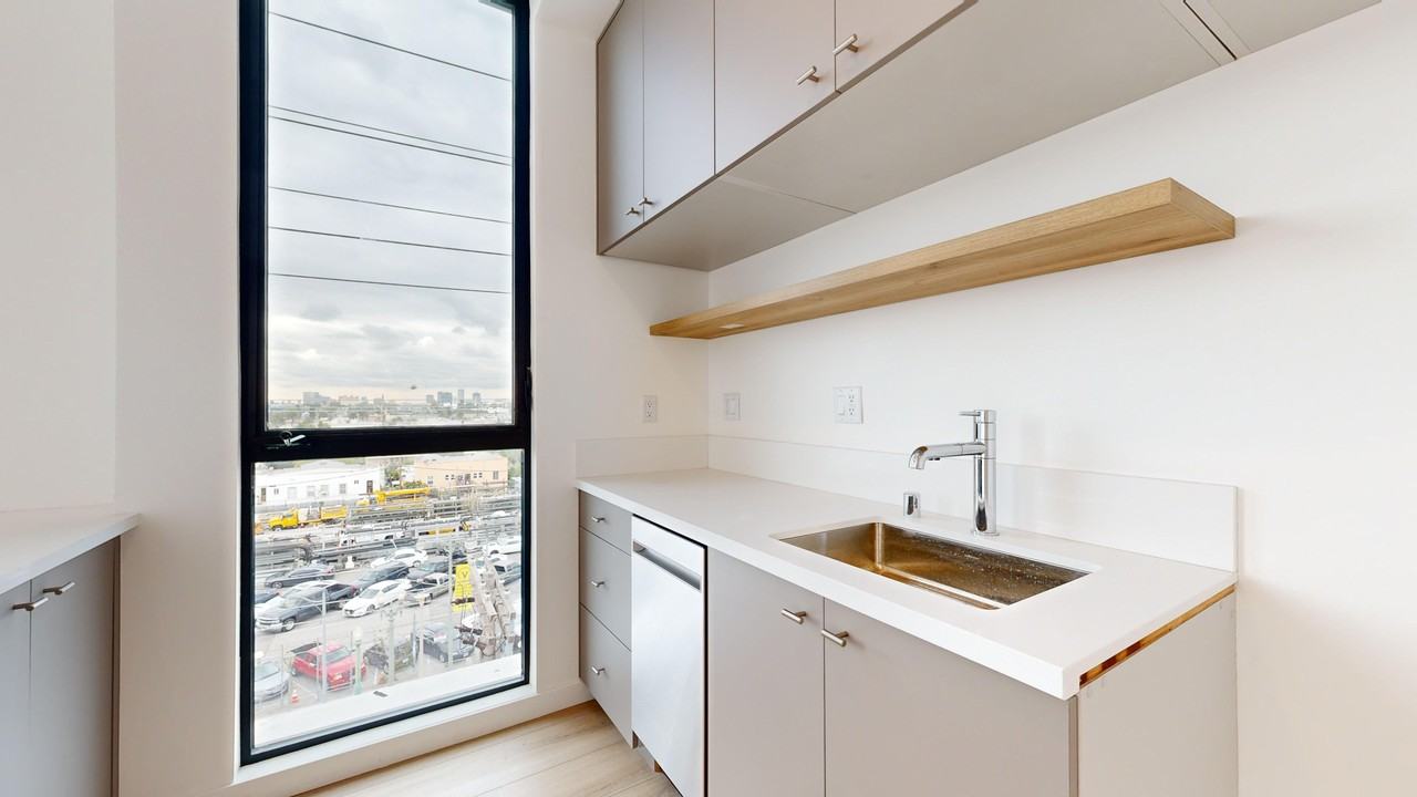 4575 Santa Monica - Photo 4 of 40