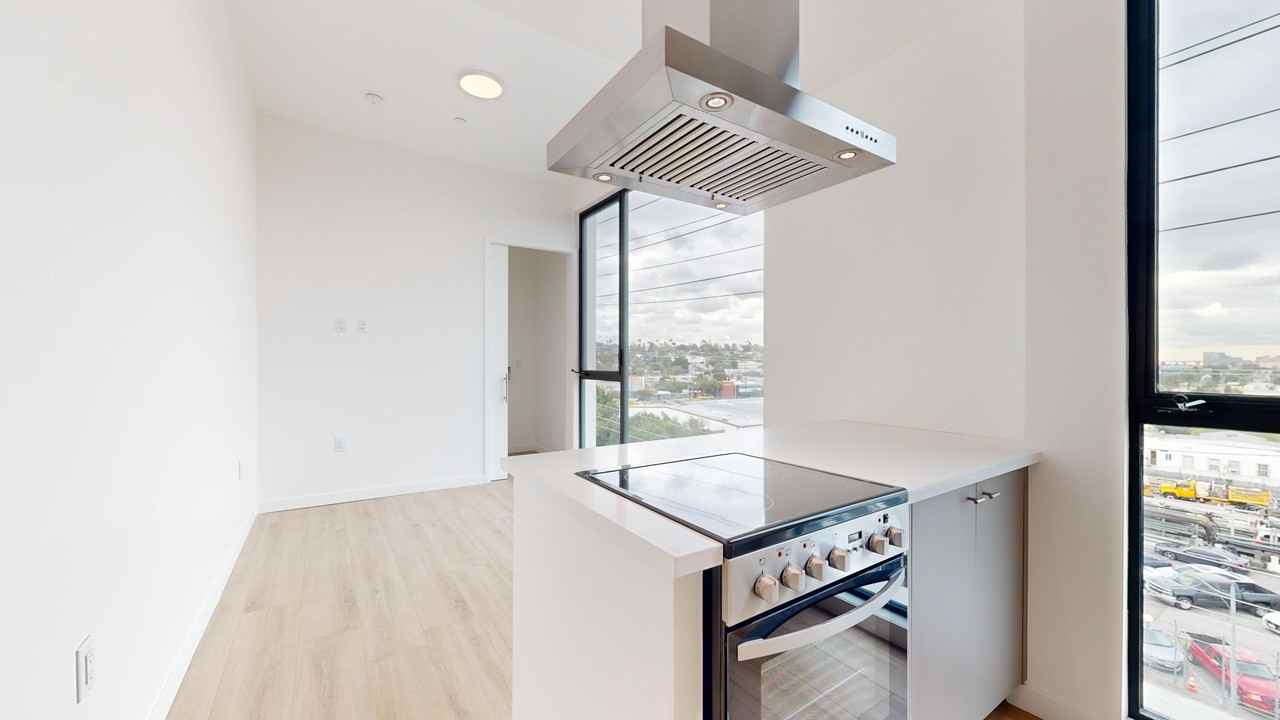 4575 Santa Monica - Photo 2 of 40