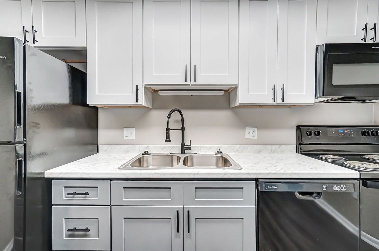 Poplar Ridge Apartments - Photo 5 of 39