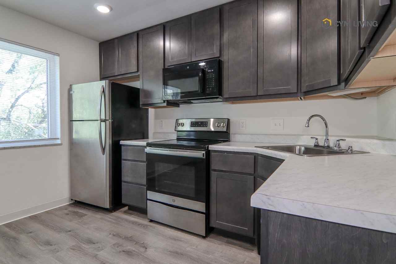 The Anchor - Photo 3 of 31