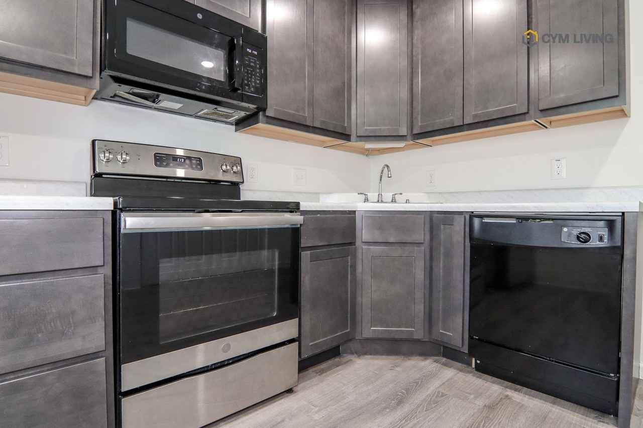 The Anchor - Photo 6 of 31