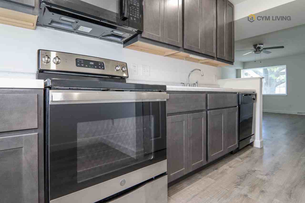 The Anchor - Photo 7 of 31