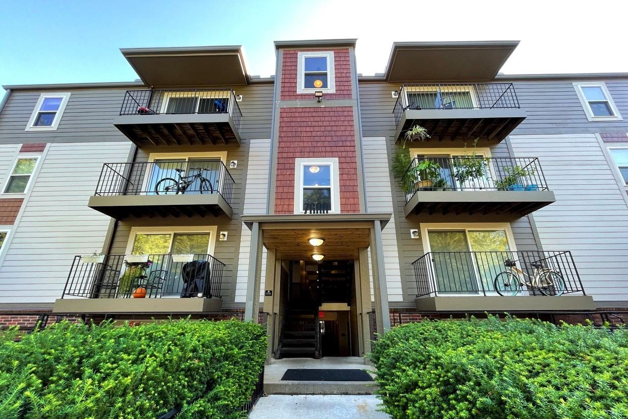 Highpointe Apartments - Photo 2 of 40