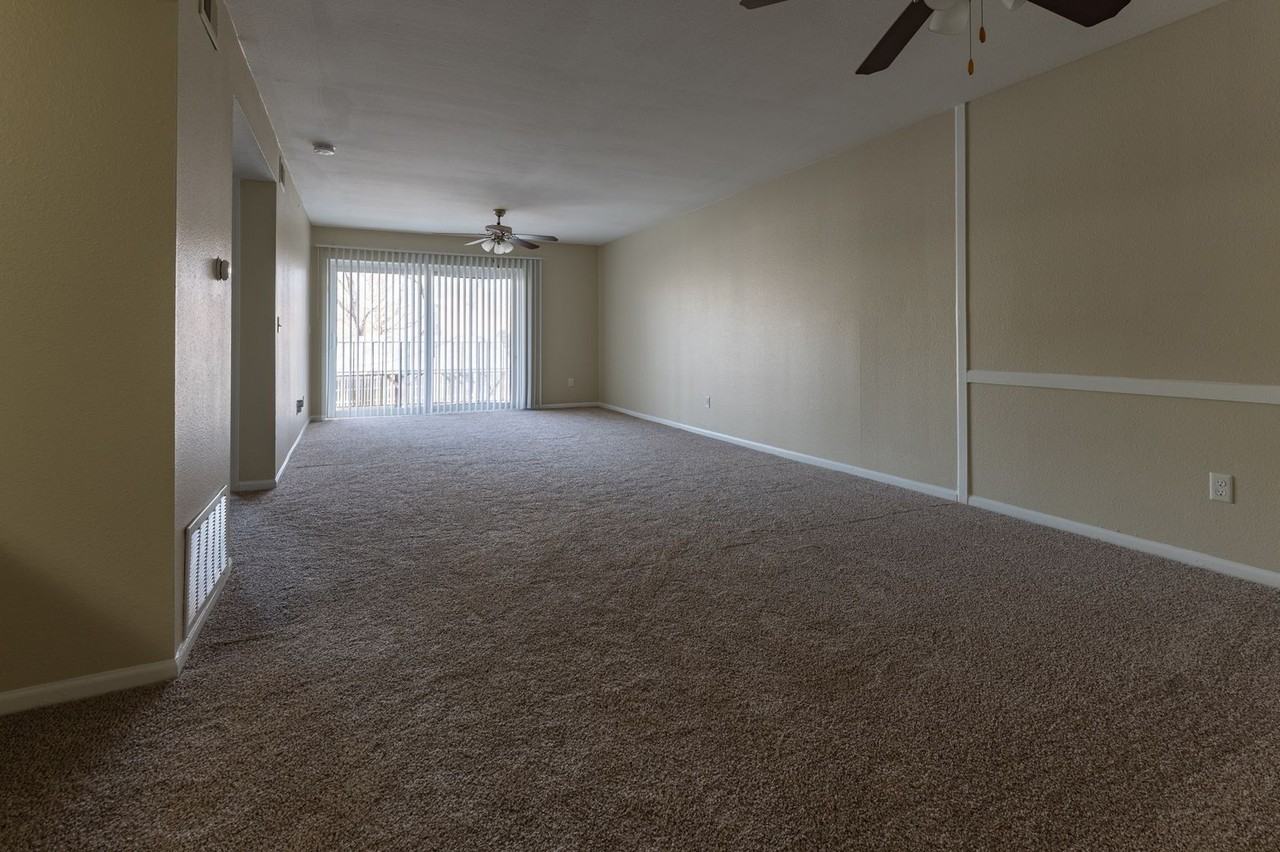 Highpointe Apartments - Photo 5 of 40