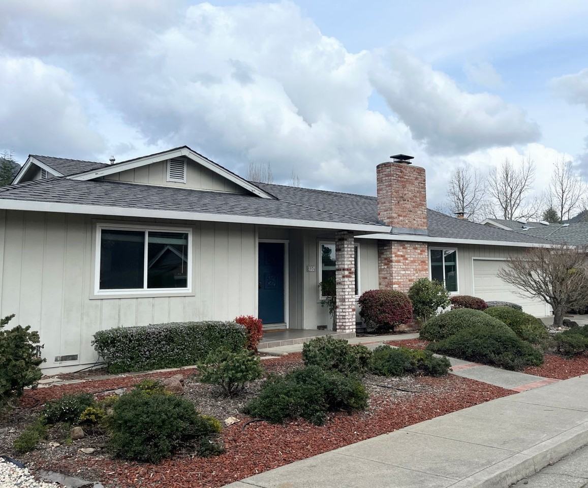 8904 Oakmont Dr, Santa Rosa, CA 95409 2 Bedroom House for 2,850/month