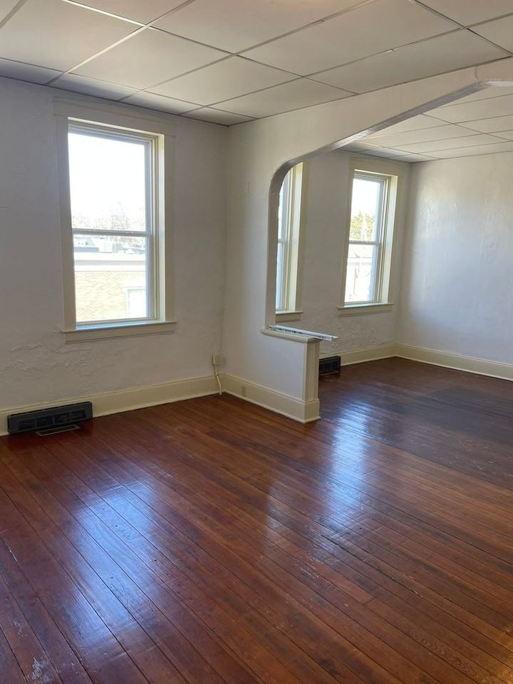 116A E Main St - Photo 2 of 9