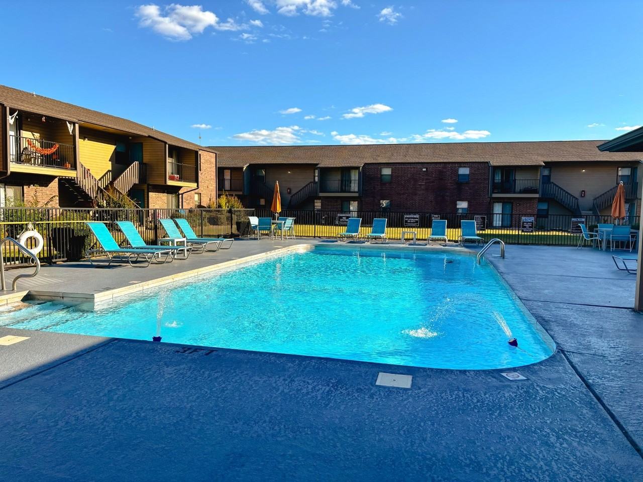 Country Meadows Apartments - Photo 4 of 6