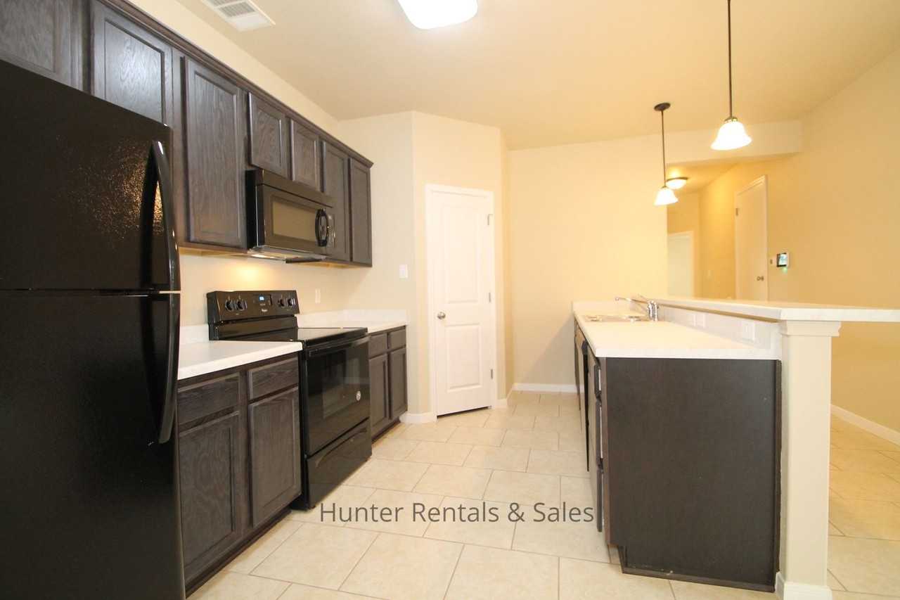 4200B Ivory Ln - Photo 6 of 19