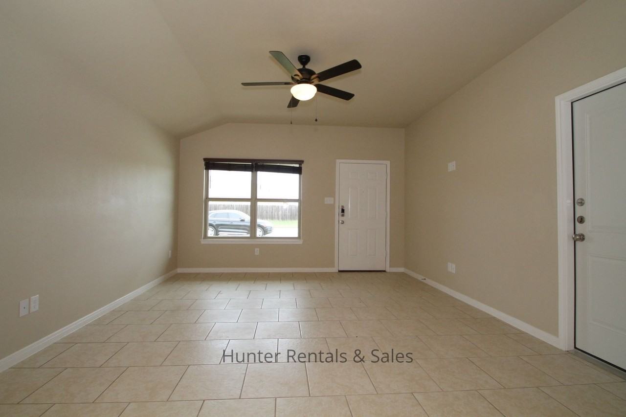 4200B Ivory Ln - Photo 2 of 19