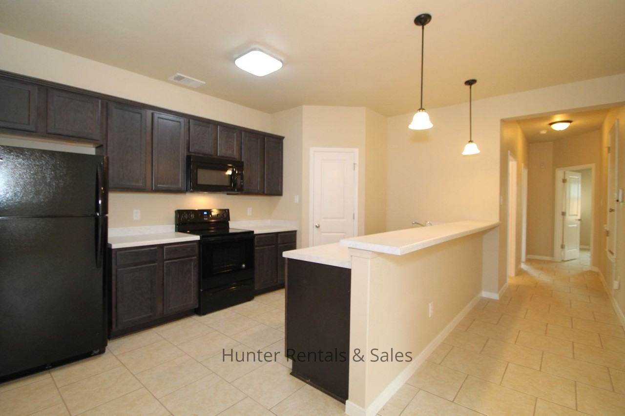 4200B Ivory Ln - Photo 7 of 19