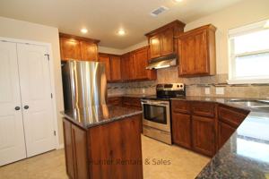 featured image of 702 W Orion Dr