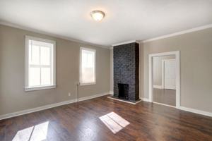 featured image of 2425 Drayton St