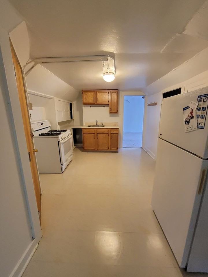 620-22 Fellows Avenue - Photo 2 of 18