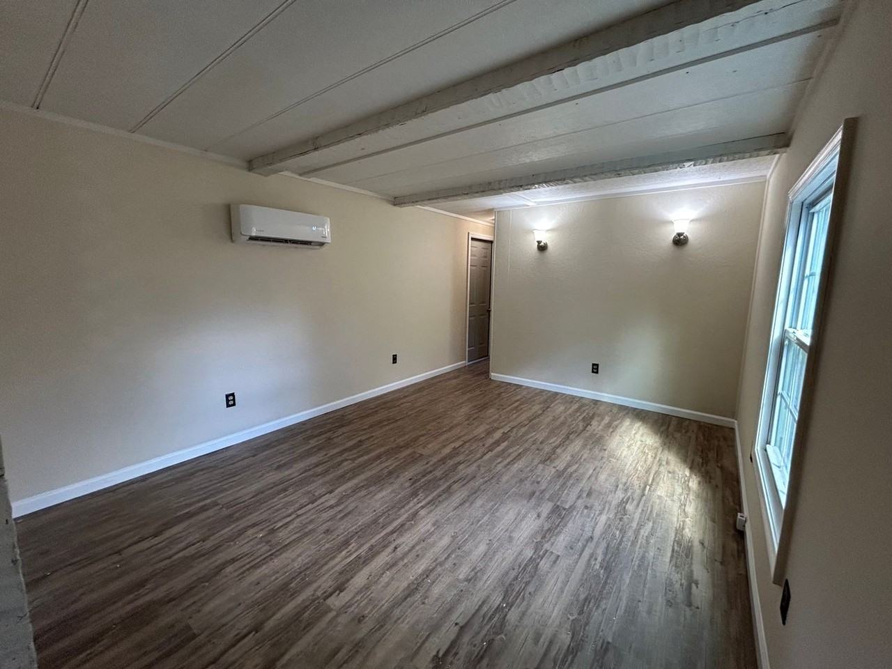 153 Lone Oak Rd - Photo 3 of 13