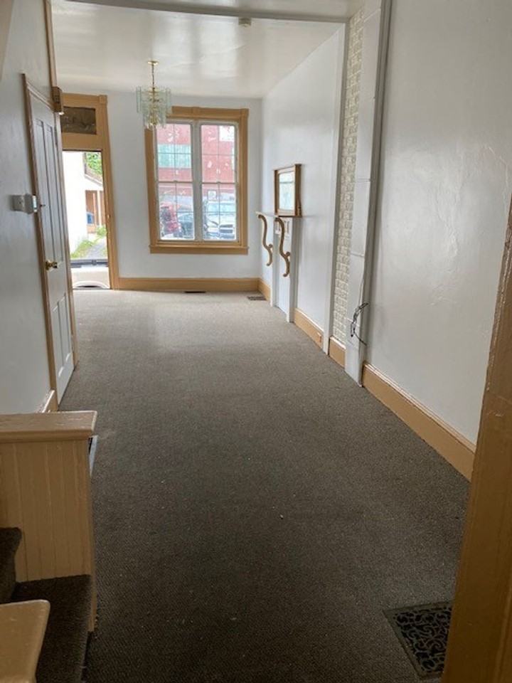 317 Rose St - Photo 2 of 15