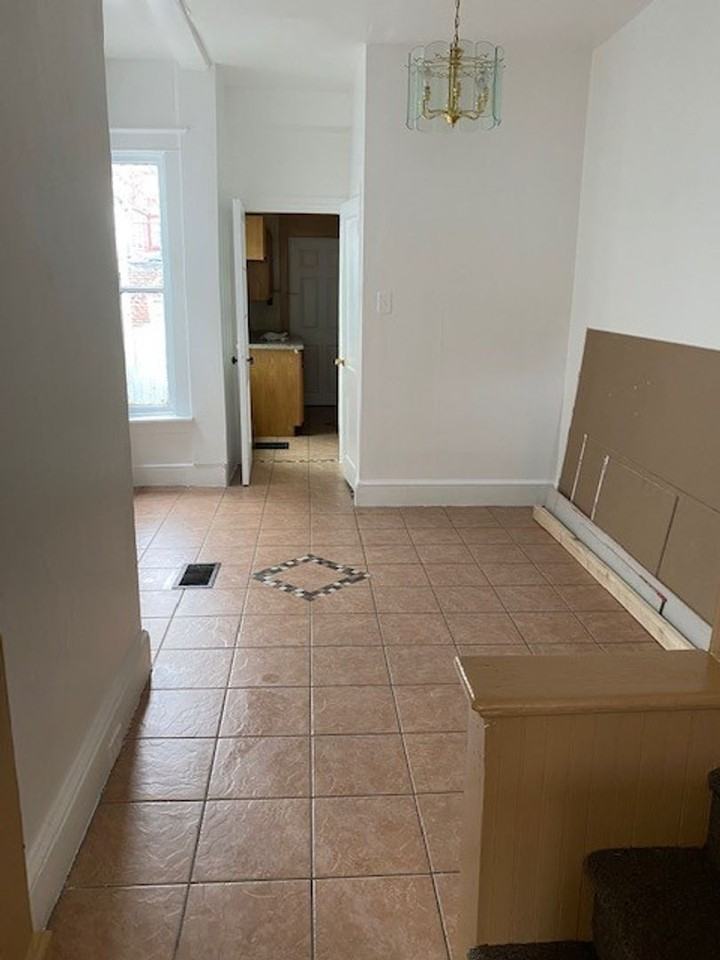 317 Rose St - Photo 3 of 15