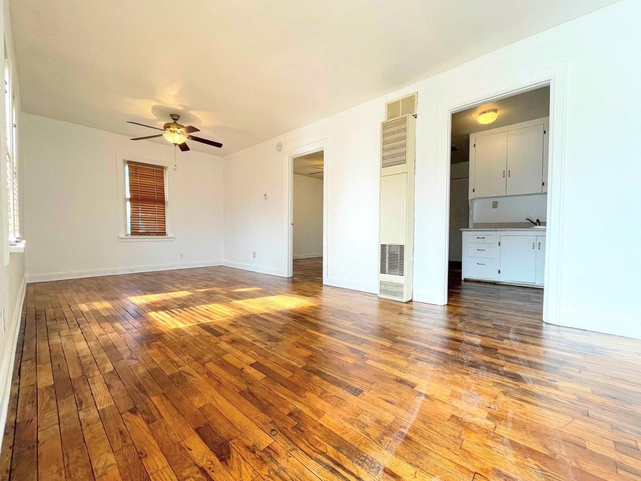 722 W 8th Ave - Photo 2 of 12