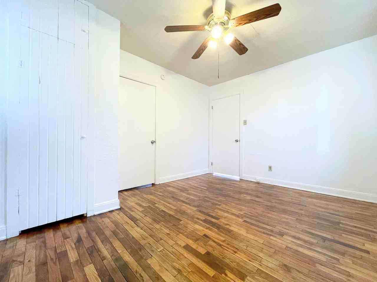 722 W 8th Ave - Photo 5 of 12