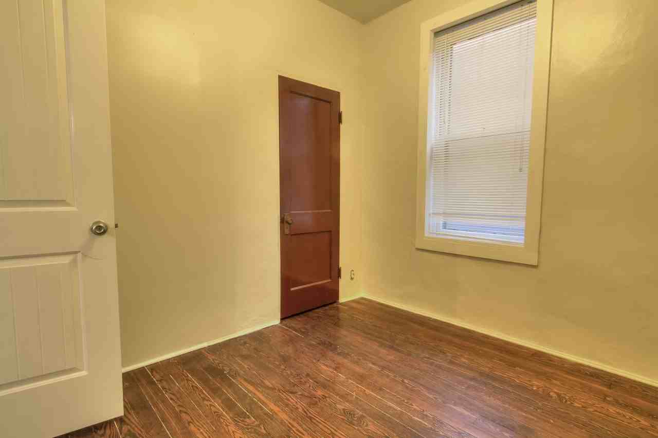 3640 Gustine Ave - Photo 7 of 17